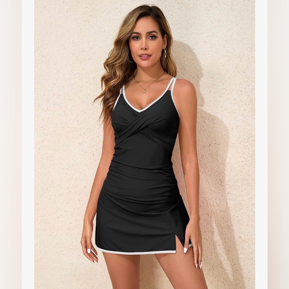 Chic Black Swim tankini set